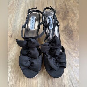 Steve Madden Black Wedge Sandals Size 10.5 NWOB